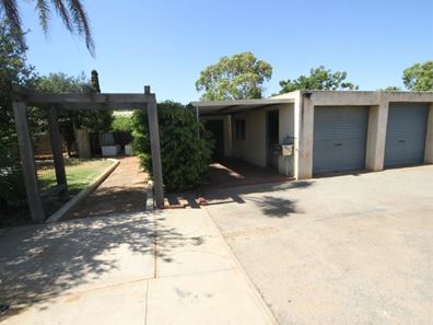 239 First Street, Wonthella WA 6530