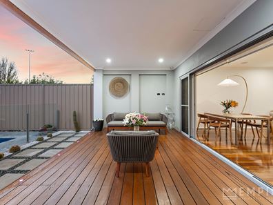 7B Henning Crescent, Manning WA 6152