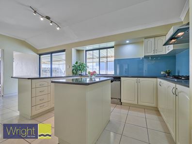 4 Thurleigh Approach, Butler WA 6036