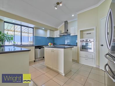 4 Thurleigh Approach, Butler WA 6036