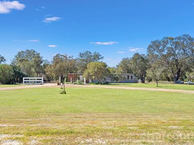 152 Tonkin Drive, Furnissdale WA 6209