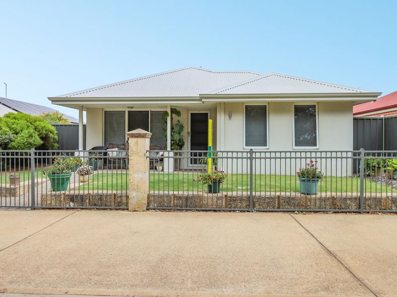 18 Boys Road, Pinjarra WA 6208