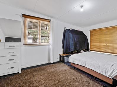 136 Chapman Valley Road, Waggrakine WA 6530