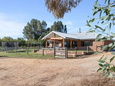 172 Gugeri Road, Herne Hill WA 6056