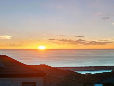 4 Adams Crest, Ocean Reef WA 6027