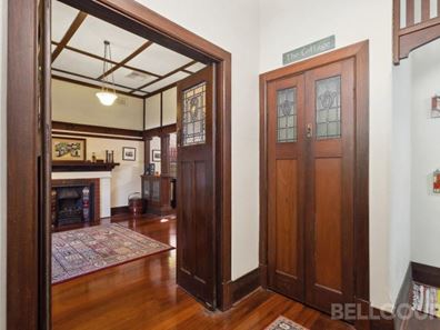 8 Water Street, Guildford WA 6055