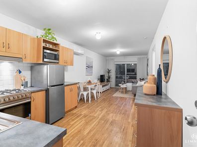 1/143 Edinboro Street, Joondanna WA 6060