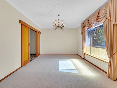 2 Steinbeck Place, Spearwood WA 6163