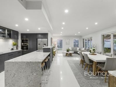 33 Murray Drive, Hillarys WA 6025