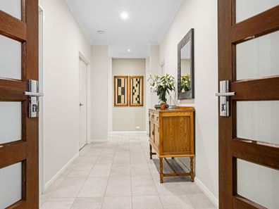 32 Ukich Crescent, Spearwood WA 6163