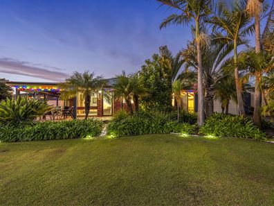 43 Parkway Road, Bibra Lake WA 6163