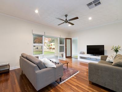 67B Holman Street, Alfred Cove WA 6154
