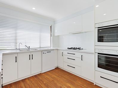 6 Selene Way, San Remo WA 6210