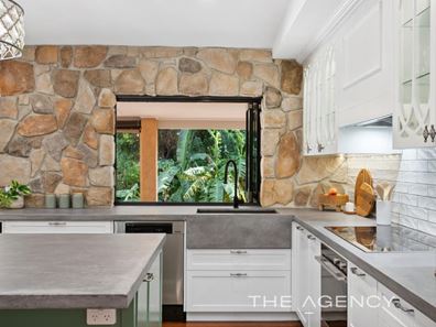 28 Nangkita Road, Kalamunda WA 6076