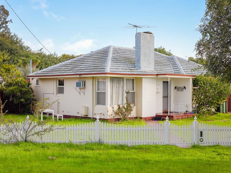 2 Norris Street, Cloverdale WA 6105