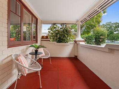 31 Walter Road East, Bassendean WA 6054
