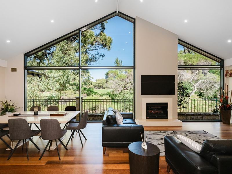 8 Tamcrest Loop, Meadow Springs