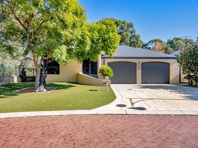 8 Tamcrest Loop, Meadow Springs WA 6210