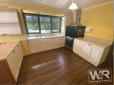 25 Bluff Street, Mira Mar WA 6330