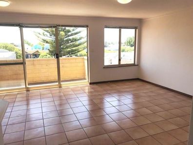 8A Sinclair Close, Bunbury WA 6230