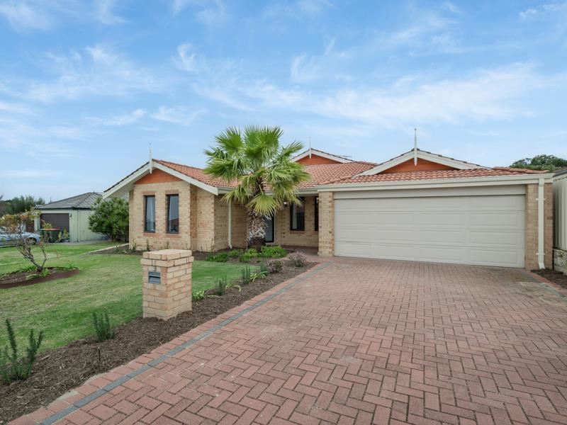33 Bethwyn Circuit, Madeley WA 6065