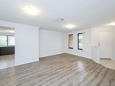 33 Bethwyn Circuit, Madeley WA 6065