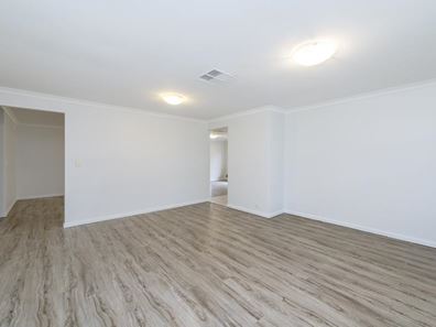 33 Bethwyn Circuit, Madeley WA 6065