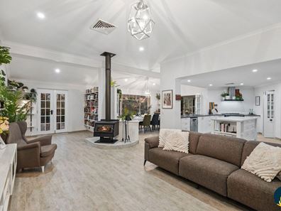 22 Narrik Court, Kelmscott WA 6111