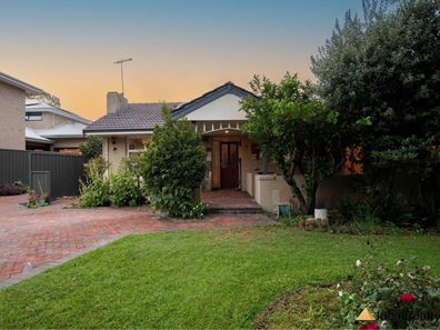 13 Massey Street, Rossmoyne WA 6148
