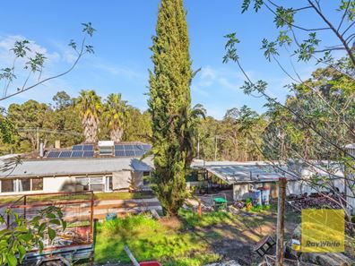 1095 Walker Street, Mundaring WA 6073