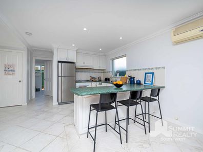 9 Moore Street, Bunbury WA 6230