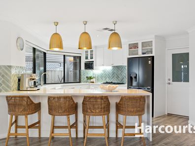 14 Annandale Circle, Kinross WA 6028