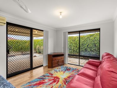 24 Woodrow Street, Carey Park WA 6230
