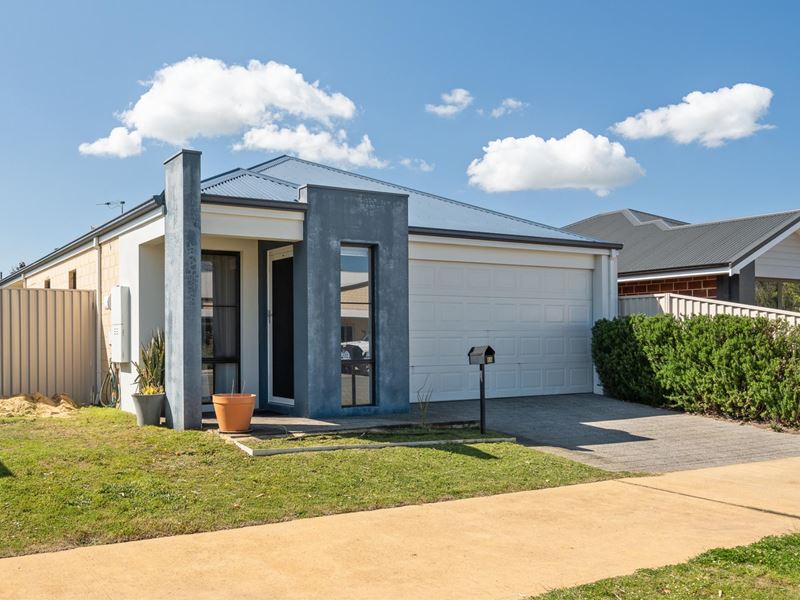 55 Lloyd Avenue, Ravenswood WA 6208
