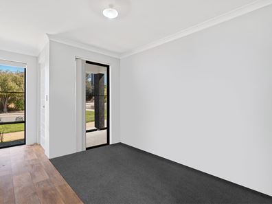 55 Lloyd Avenue, Ravenswood WA 6208