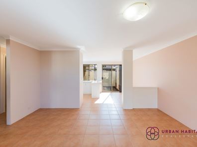 12/23 Ashford Avenue, Rockingham WA 6168