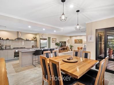 24 Almond Parkway, Yalyalup WA 6280