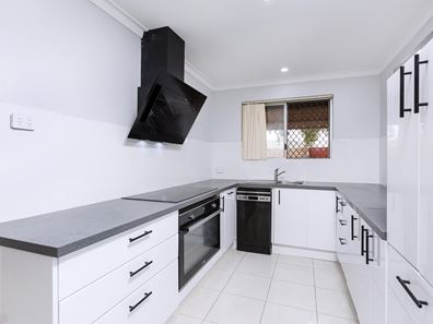 1/294 Knutsford Avenue, Kewdale WA 6105