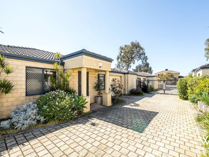 9/10 Leslie Street, Cannington