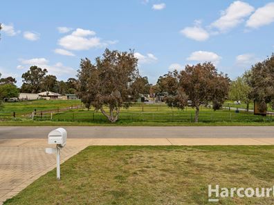 30 Padbury Road, Pinjarra WA 6208
