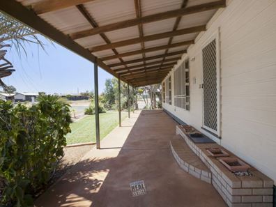 29 Radley Drive, Baynton WA 6714