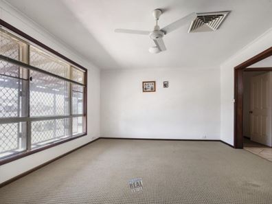 29 Radley Drive, Baynton WA 6714