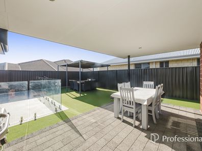 28 Glisten Chase, Eglinton WA 6034