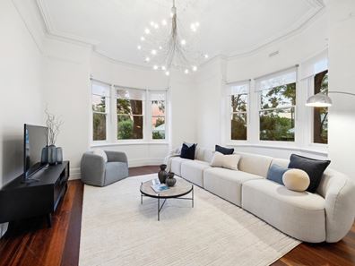 11 Saladin Street, Swanbourne WA 6010