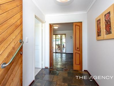 14 Kimberley Road, Hillarys WA 6025