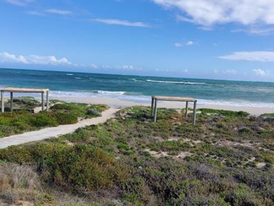 19 Ledge Point Road, Ledge Point WA 6043