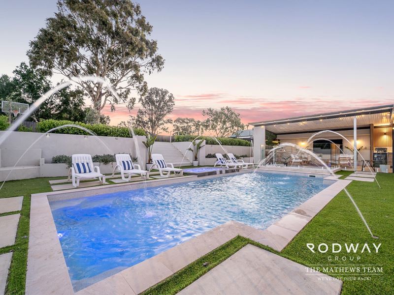 4 Arundle Ave, Greenmount WA 6056