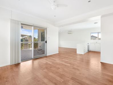 27 Warrida Street, Baynton WA 6714