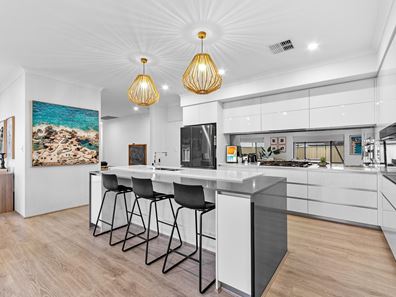 18 Rubens Road, Madora Bay WA 6210