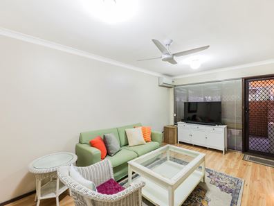 2 Brookdale Drive, Armadale WA 6112